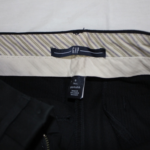 🏆 Gap Dress Shorts - Picture 2 of 4